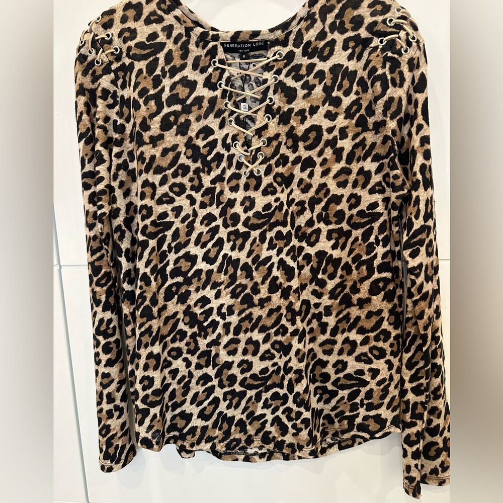 Generation love animal print crew neck shirt